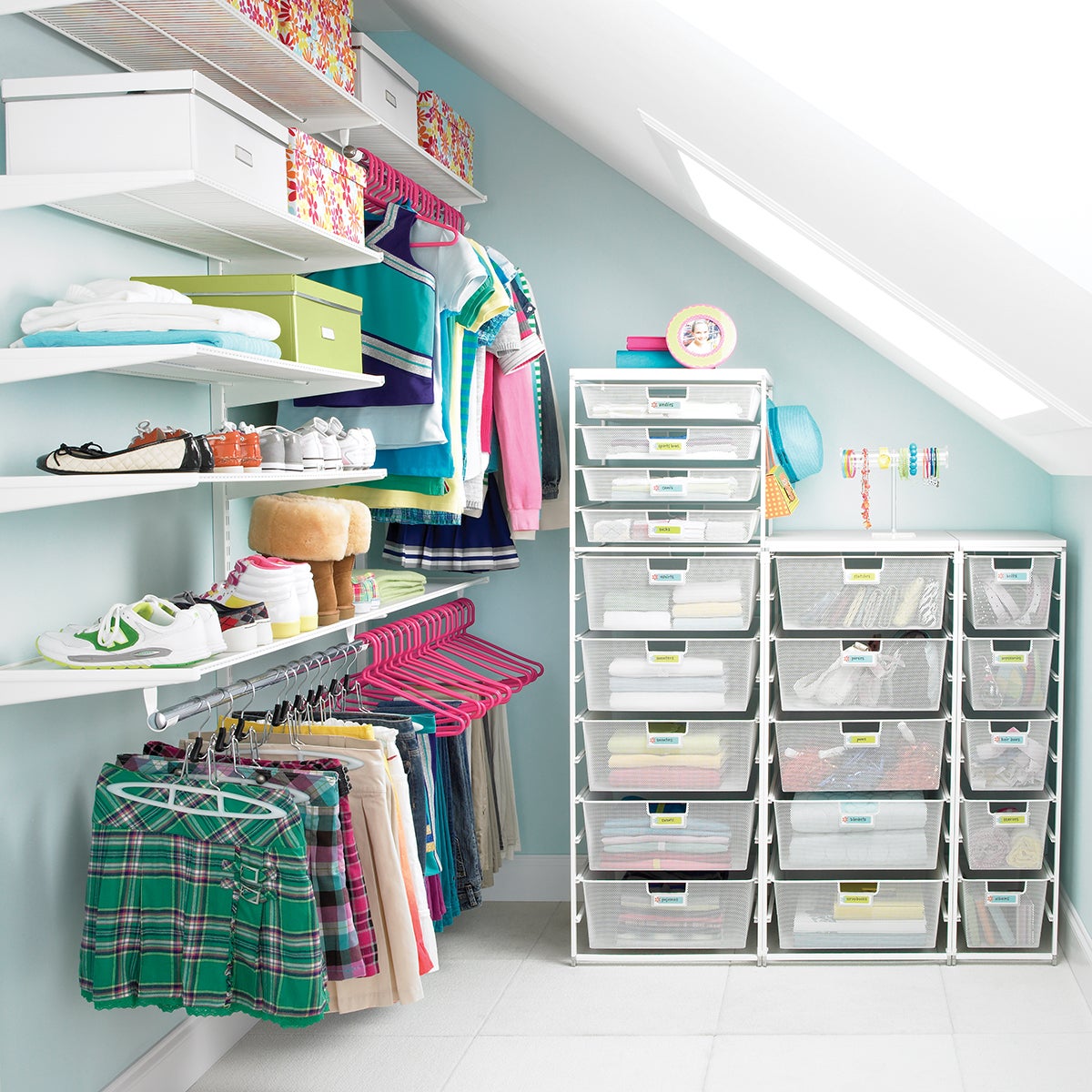 Elfa Classic 6 Teen S Walk In Closet The Container Store Elfa Classic 6 Teen S Walk In Closet The Container Store