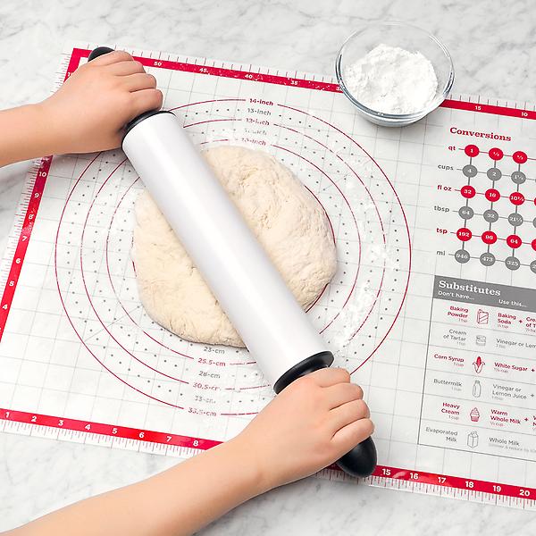 https://www.containerstore.com/catalogimages/347516/10076044-OXO-Silcone-Pastry-Mat-VEN5.jpg?width=600&height=600&align=center