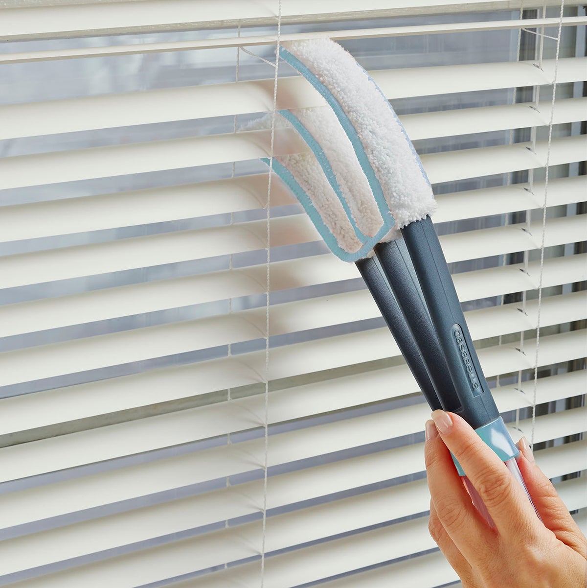 Casabella Premium Mini Blinds Duster