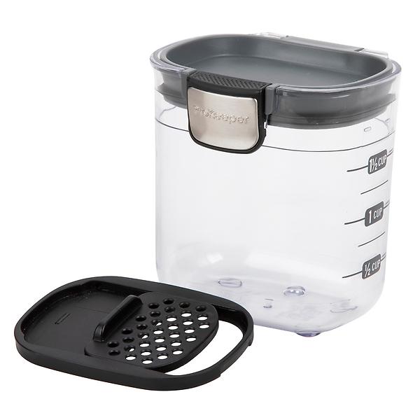 https://www.containerstore.com/catalogimages/403446/10083499-PKS-Mini-Container-Shaker-V.jpg?width=600&height=600&align=center