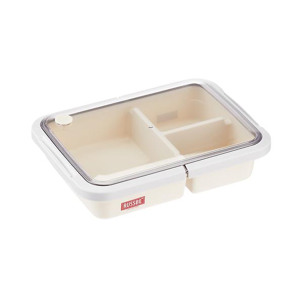 https://www.containerstore.com/catalogimages/403595/10073259-bento-box-3-section-1.6qt-b.jpg?width=600&height=600&align=center