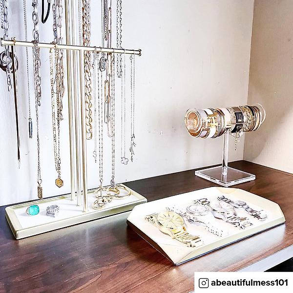 Acrylic Jewelry Stand