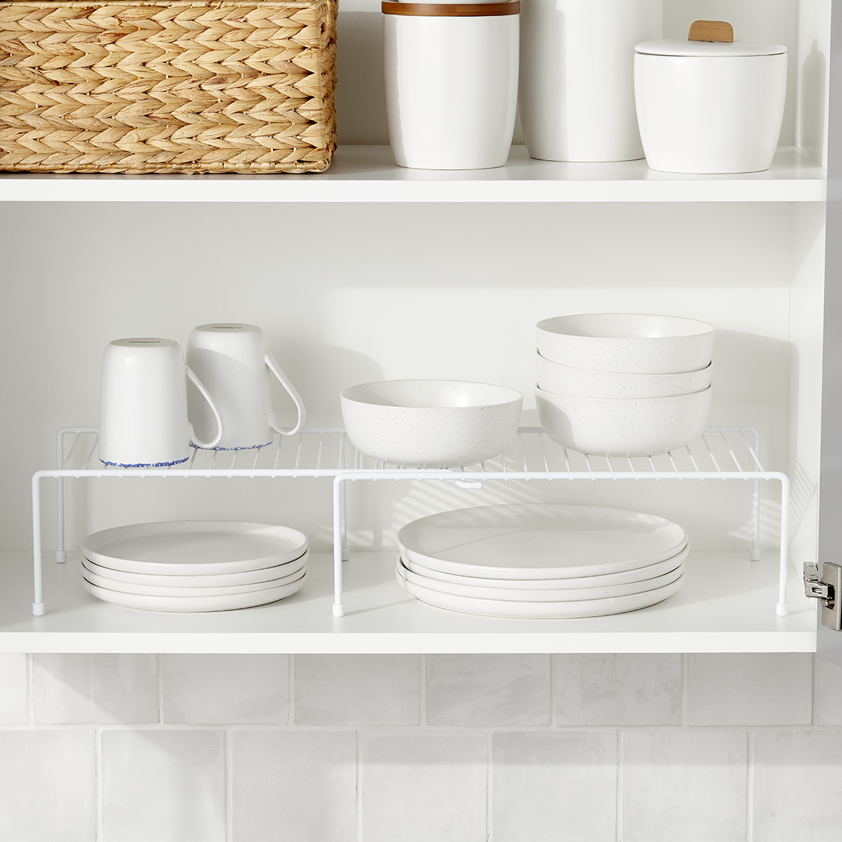 https://www.containerstore.com/catalogimages/420326/10077515_WireShelf_LargeExpanding-Wh.jpg