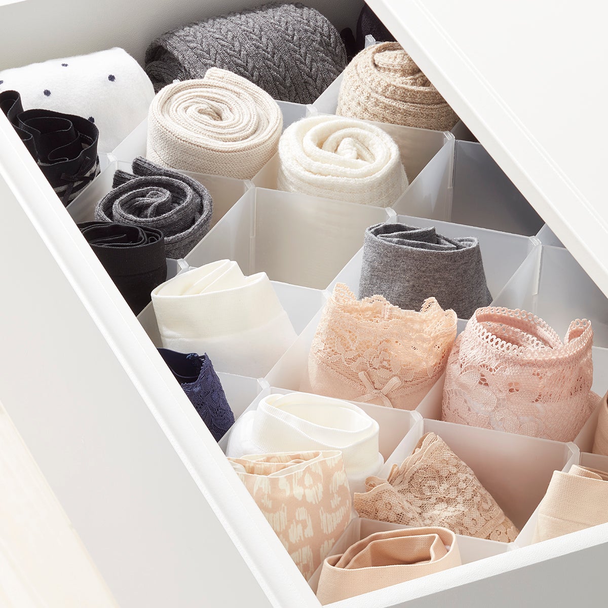 32-Compartment Drawer Organizer