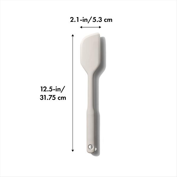 https://www.containerstore.com/catalogimages/427588/10087975-Medium%20Silicone%20Spatula-VEN.jpg?width=600&height=600&align=center
