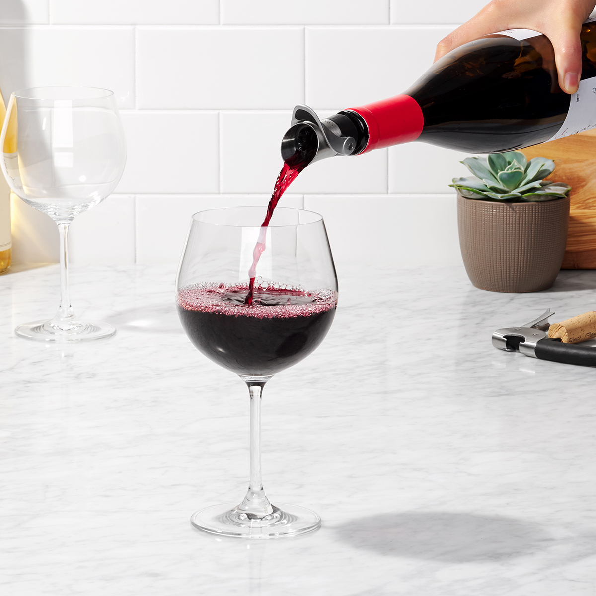 OXO 2-Piece Spillproof Wine Stopper - 719812051369
