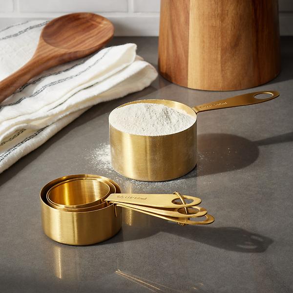 https://www.containerstore.com/catalogimages/456452/10090233_Stainless_Gold_Measuring_Cu.jpg?width=600&height=600&align=center