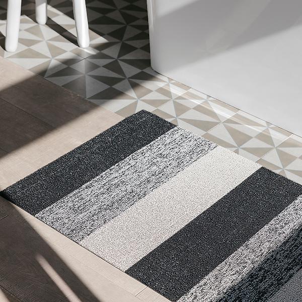 Chilewich Black and White Floor Mat + Reviews
