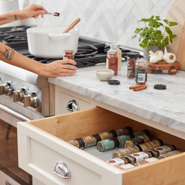 Utopia Home Set of 8 Pantry Organizers-Includes Organizers - Organizers for  Freezers, Kitchen Countertops and Cabinets-Clear Plastic Pantry Storage  Racks 