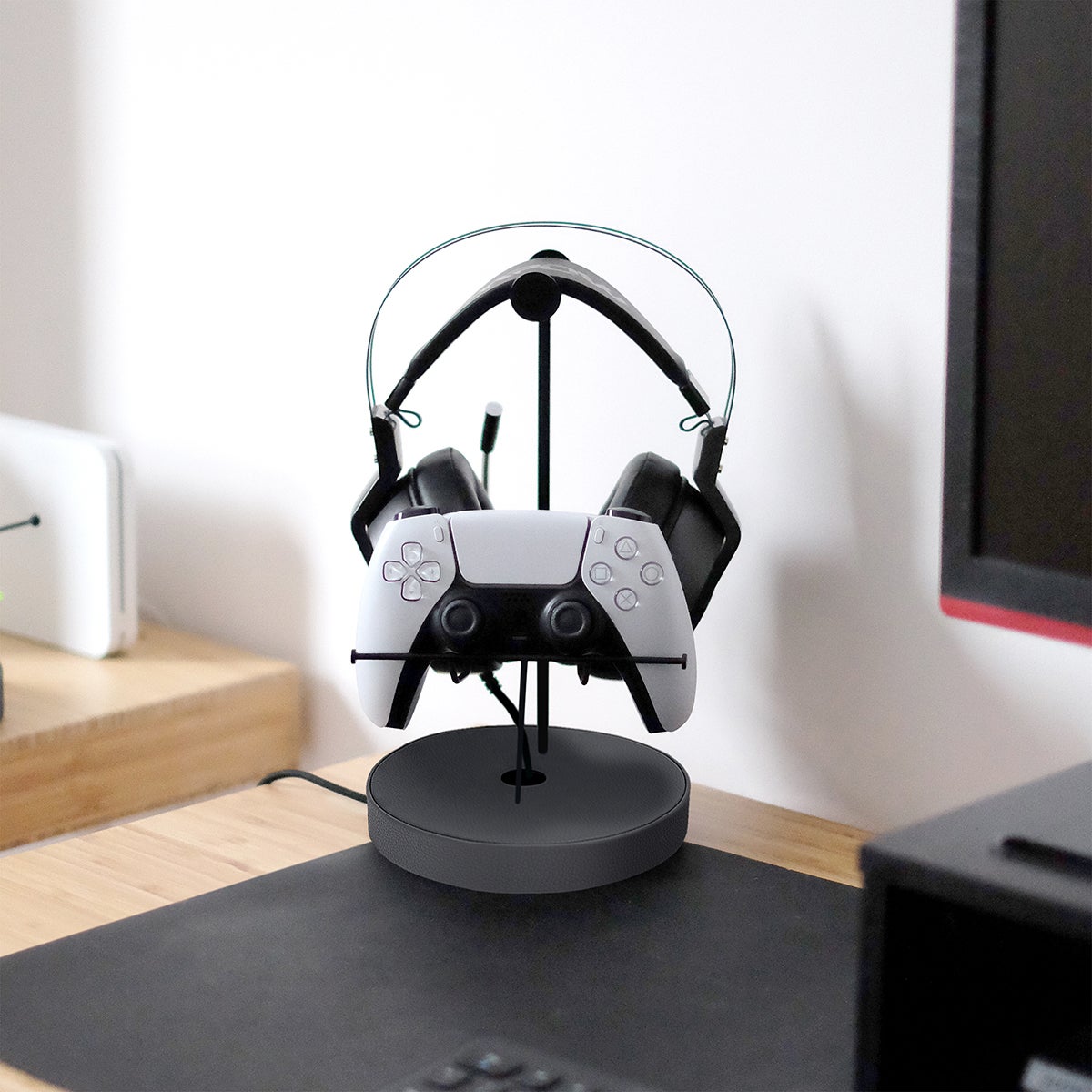 Stackers Gaming Controller & Headphone Stand