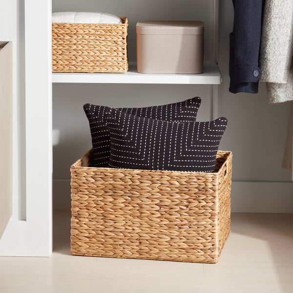 Small Wicker Baskets for Organizing Bathroom, Hyacinth Baskets for Storage,  Wicker Storage Basket with Wooden Handle, Decorative Wicker Small Basket