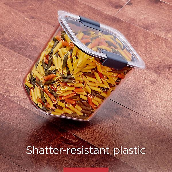  Rubbermaid Brilliance Glass Storage 4.7-Cup Food Containers  with Lids, Clear (Pack of 3)