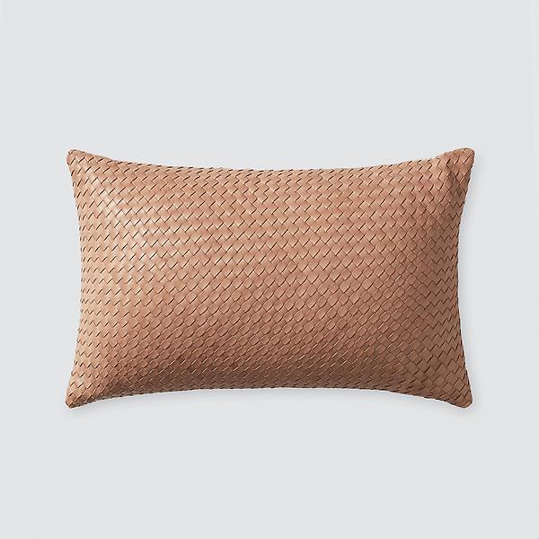https://www.containerstore.com/catalogimages/502773/10096717-Dhara_Lumbar_Pillow_Small_1.jpg?width=600&height=600&align=center