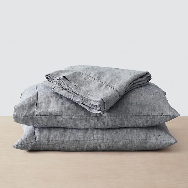 https://www.containerstore.com/catalogimages/503126/10096640-Stonewashed_Linen_Sheet_Set.jpg?width=600&height=600&align=center