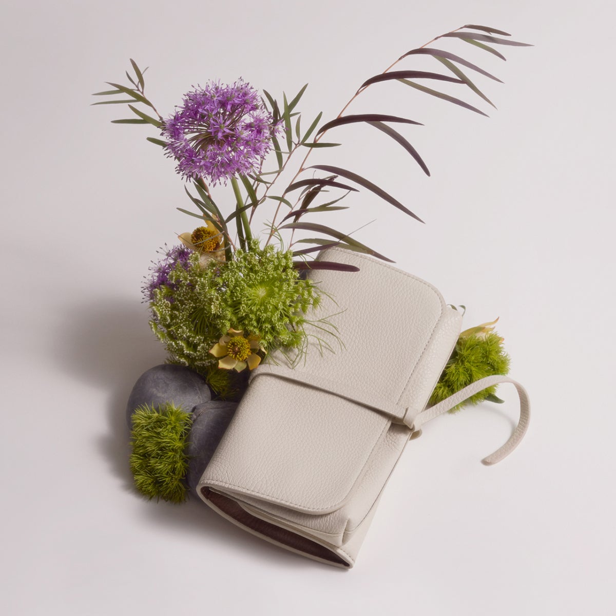【CUYANA】☆新色☆Travel Beauty Roll Travel Beauty Roll – Cuyana