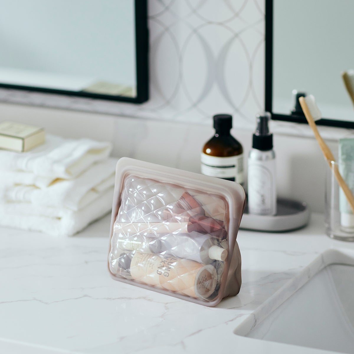 Stasher Beauty Essentials Bag