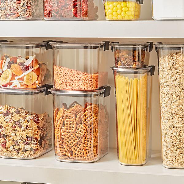 Rubbermaid Brilliance Pantry Food Storage Container