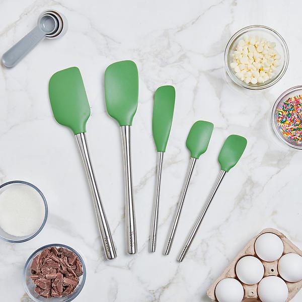 https://www.containerstore.com/catalogimages/514545/10098734_SS_Spatula_Set_of_5_Pesto_L.jpg?width=600&height=600&align=center