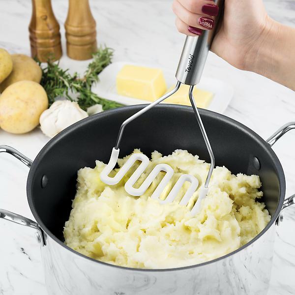 https://www.containerstore.com/catalogimages/514573/10098742_Silicone-Utensil-Set_White_.jpg?width=600&height=600&align=center