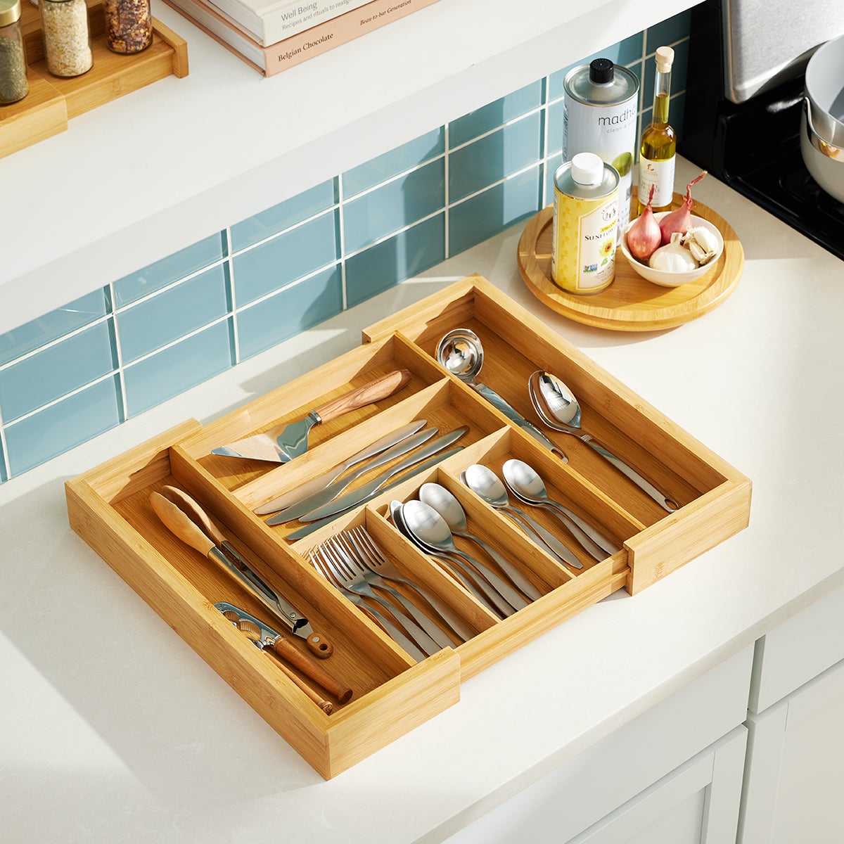 Expandable Bamboo Silverware Tray