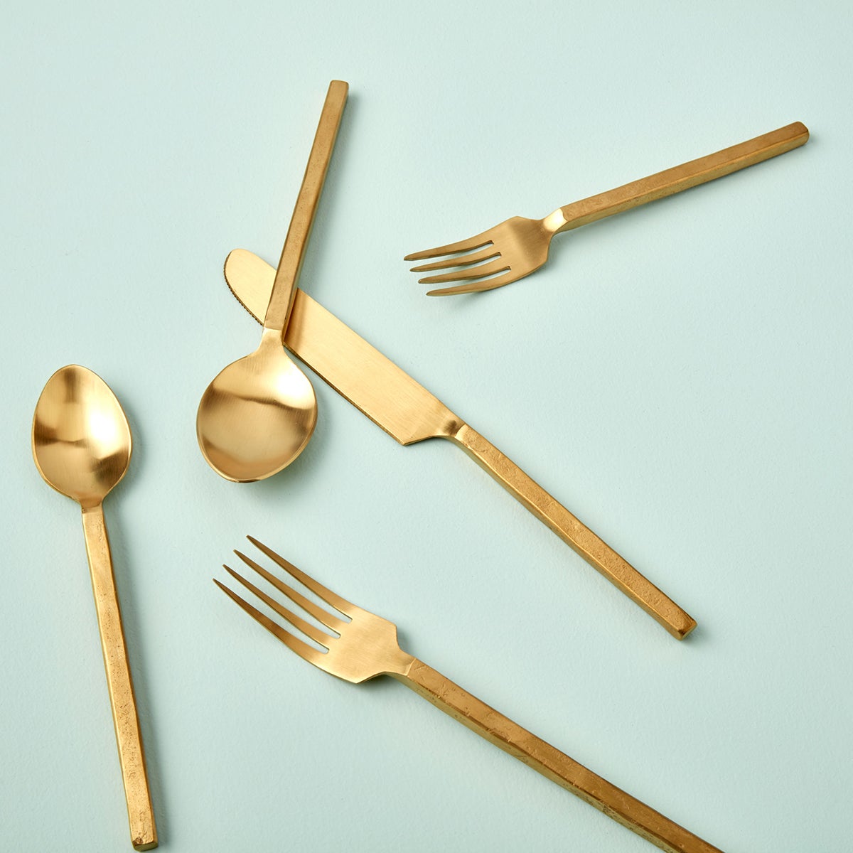 Be Home Azura Flatware Set