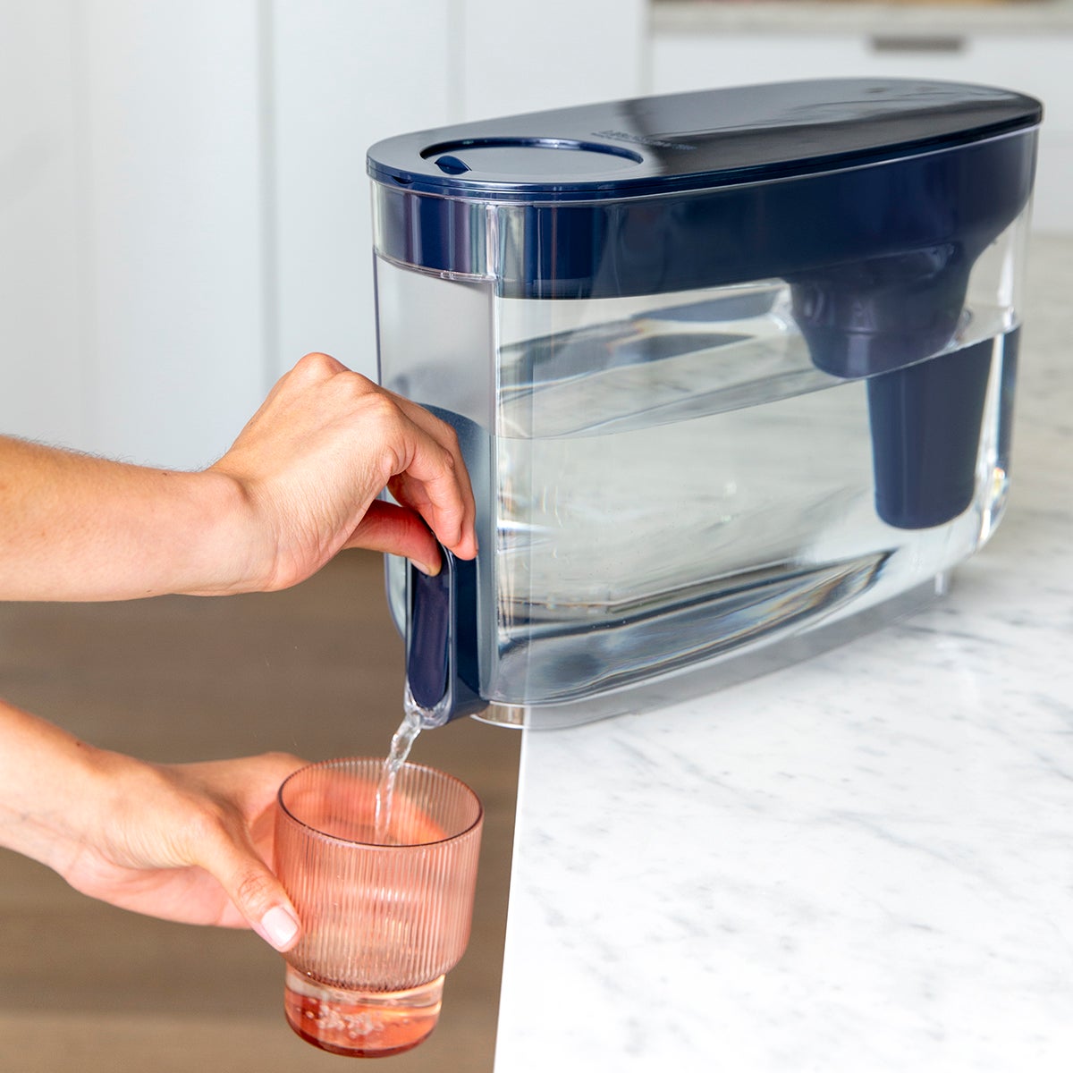 LifeStraw 浄水器ディスペンサー 18カップ 小石(Pebble) 【公式通販】