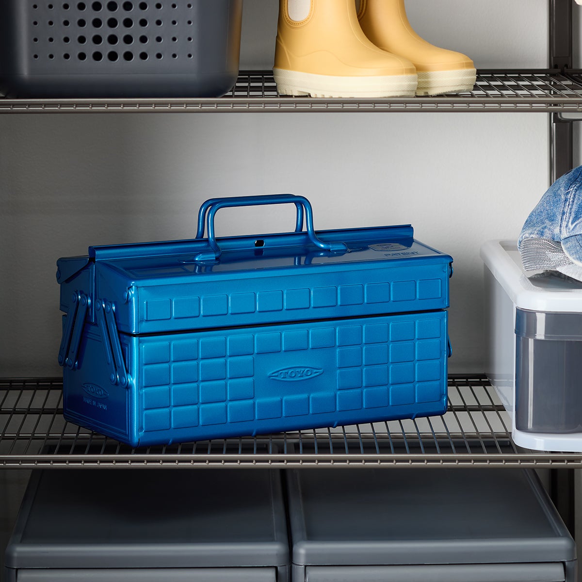 Toyo Steel Cantilever Toolbox