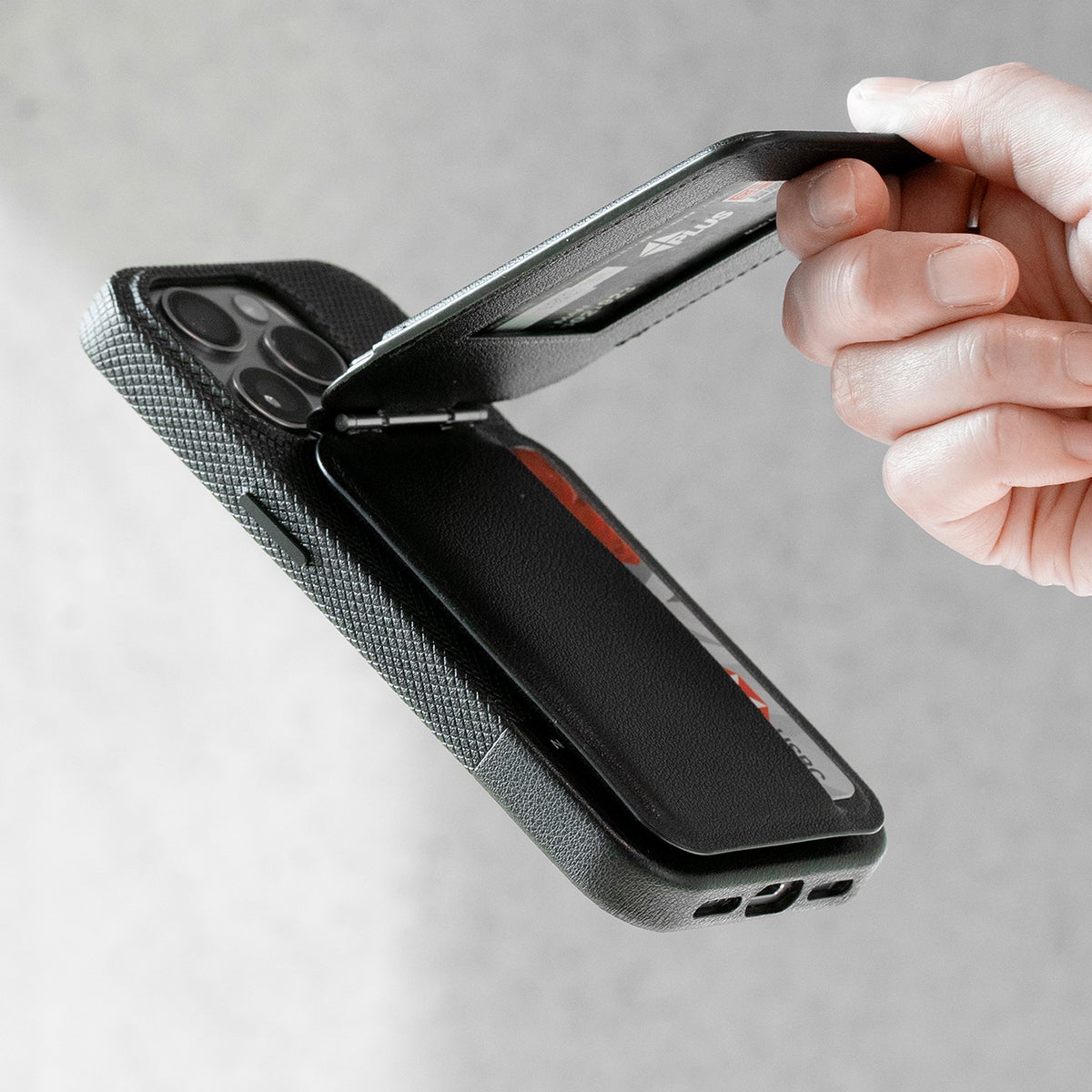 Native Union Active Magnetic Wallet | The Container Store