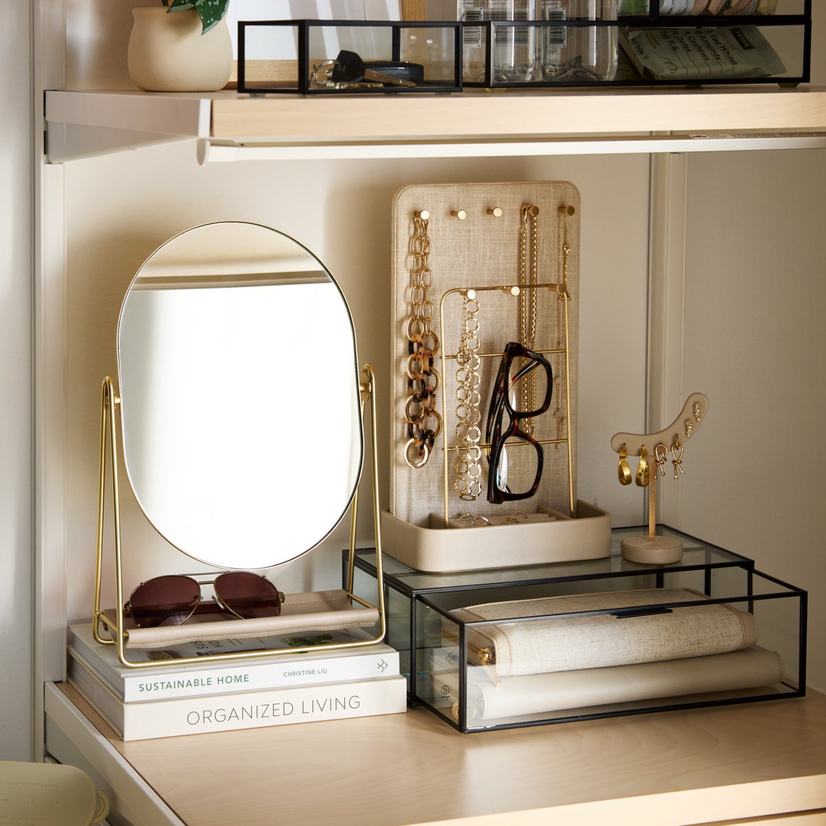 Stackers Mirror & Jewelry Stand