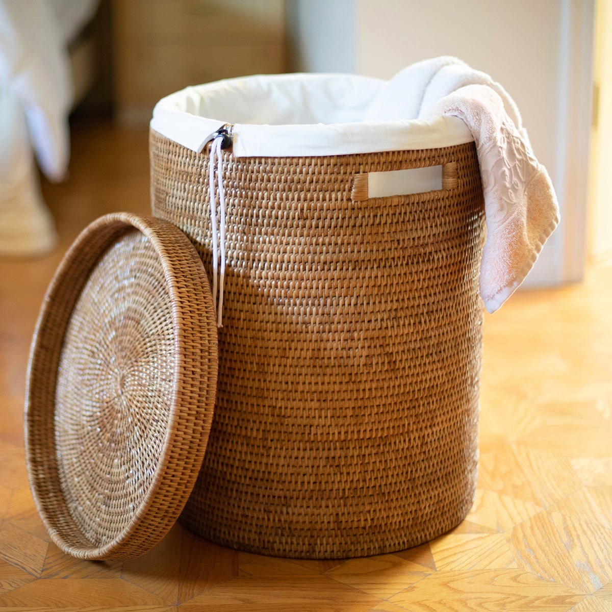 Rattan Round Hamper with Lid - Thumbnail 2