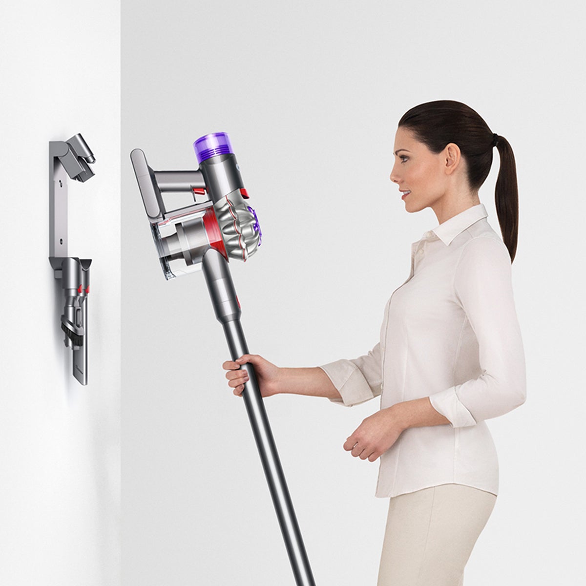 Dyson V8 Detangling Cordless Vacuum | The Container Store