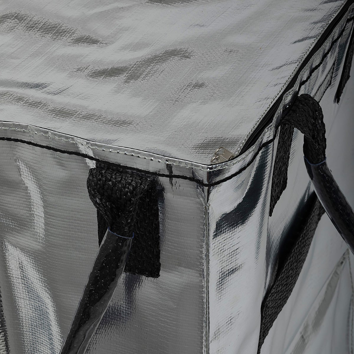 eb’s CONTAINER WHEEL & TOTE BAG 292500-iris-red-black-tote-