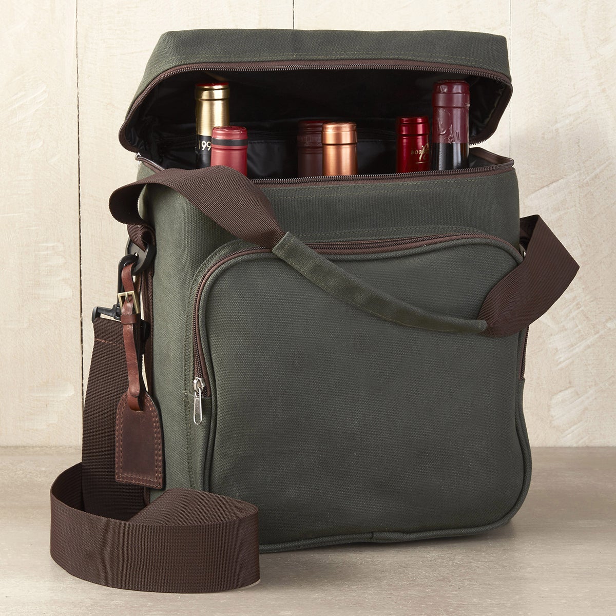 Wine Enthusiast Weekend Wine Bag