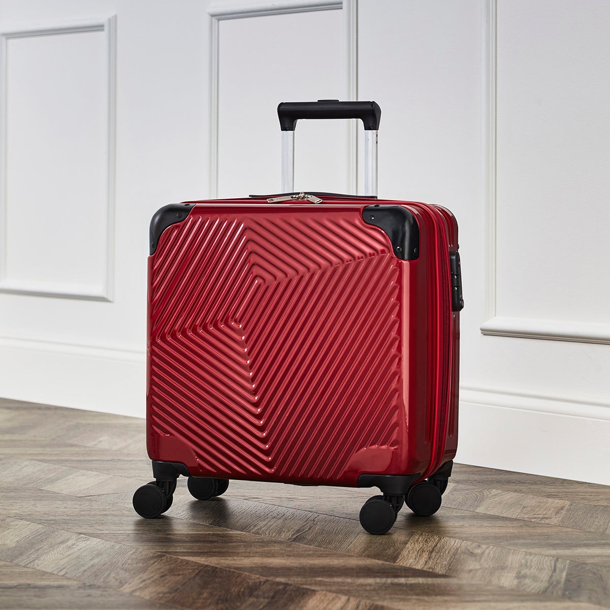 Wine Enthusiast TSA-Approved 6-Bottle Wine Suitcase | The